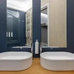 Luxury With Private Hot Tub & Sauna - Magnifica Homes Апартаменты Рим