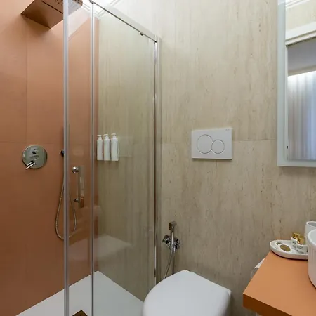 Luxury With Private Hot Tub & Sauna - Magnifica Homes * רומא