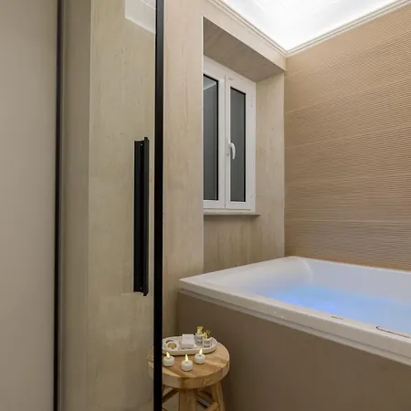 Luxury With Private Hot Tub & Sauna - Magnifica Homes 罗马