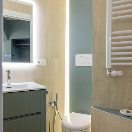 Luxury With Private Hot Tub & Sauna - Magnifica Homes *