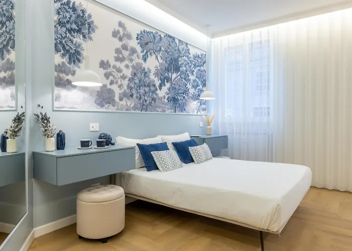 Luxury With Private Hot Tub & Sauna - Magnifica Homes