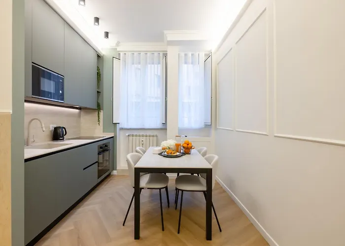 Luxury With Private Hot Tub & Sauna - Magnifica Homes דירה *